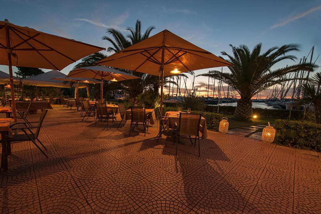 Hotel Parco Delle Cale Puntone di Scarlino Ngoại thất bức ảnh
