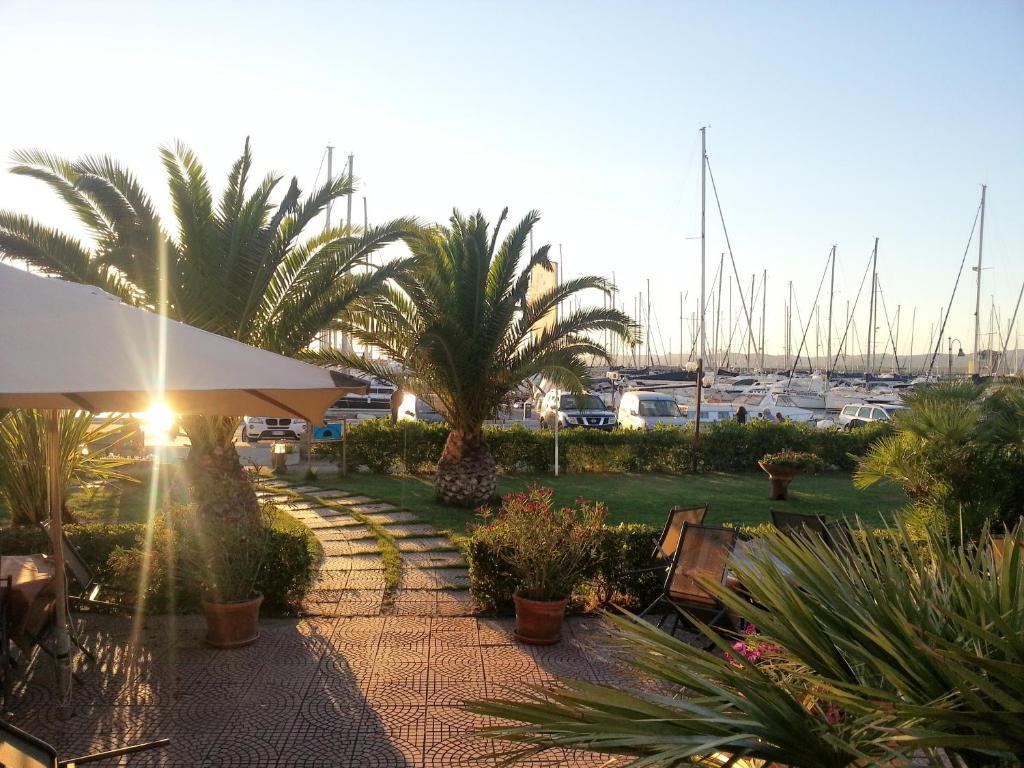 Hotel Parco Delle Cale Puntone di Scarlino Ngoại thất bức ảnh